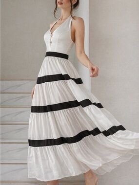 🆕🤍 Ipponelli White & Black Tiered Maxi Dress Pearl Button Elegant Flowy Size S